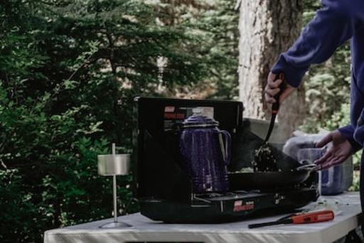 Discover the 4 key features of the best camping kettles for your outdoor adventures